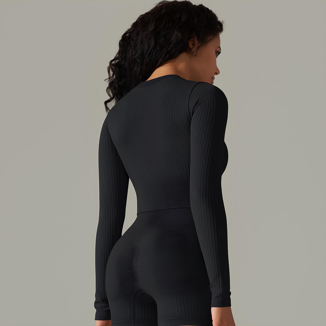 Long Sleeve Top with Closure Active