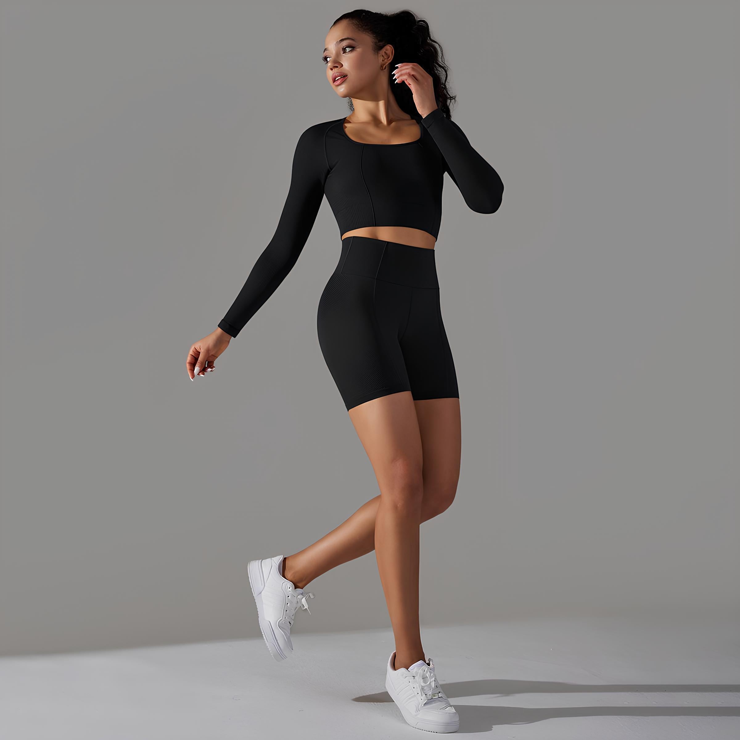 Long Sleeve Top and Shorts Set Evo