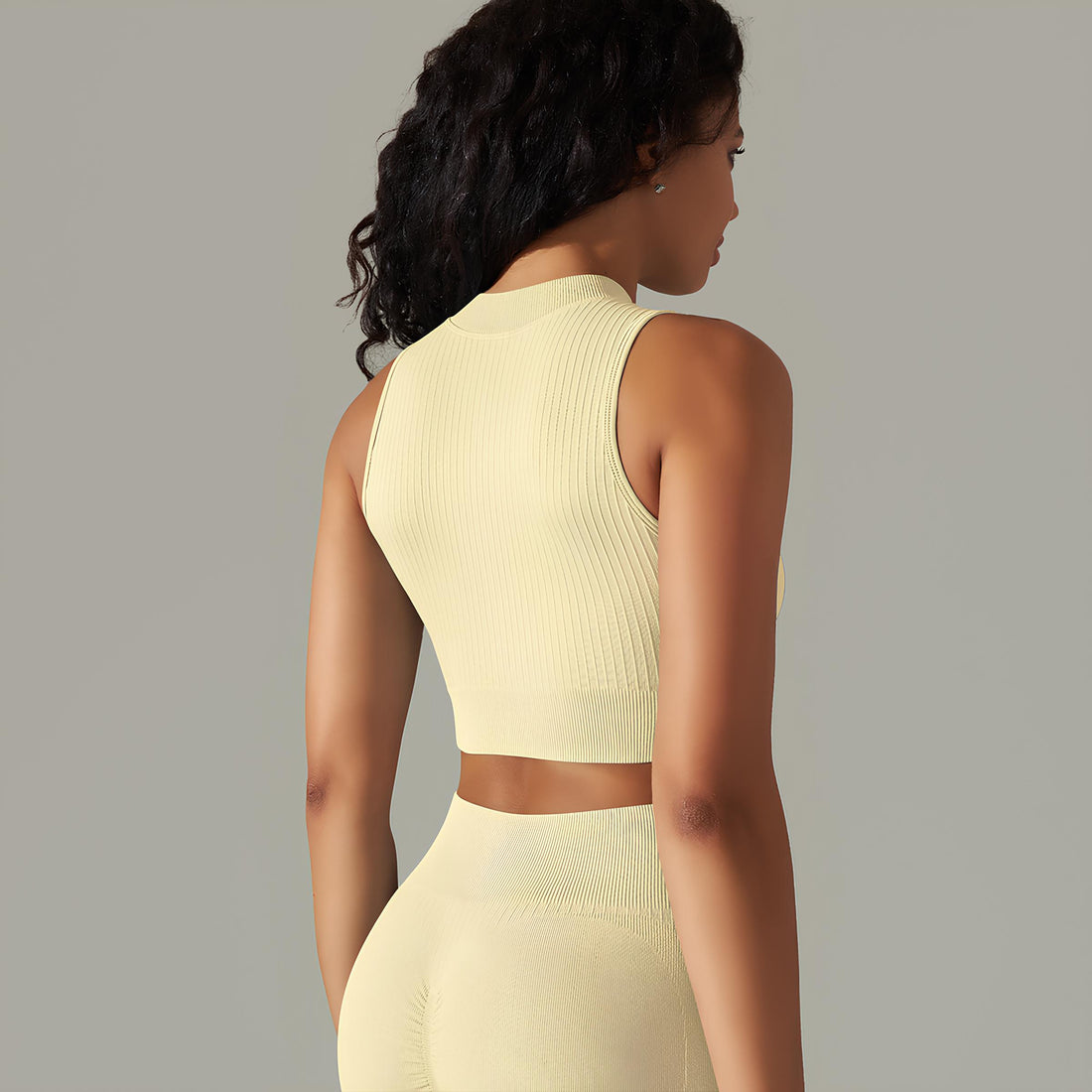 Sleeveless Top with Closure Active