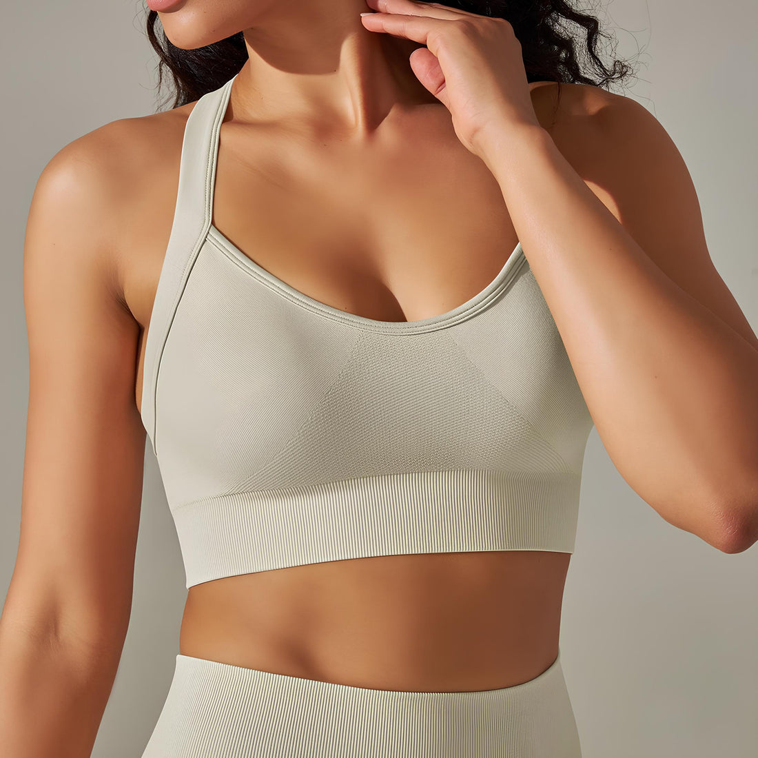 Twisted Seamless GymGlow Top